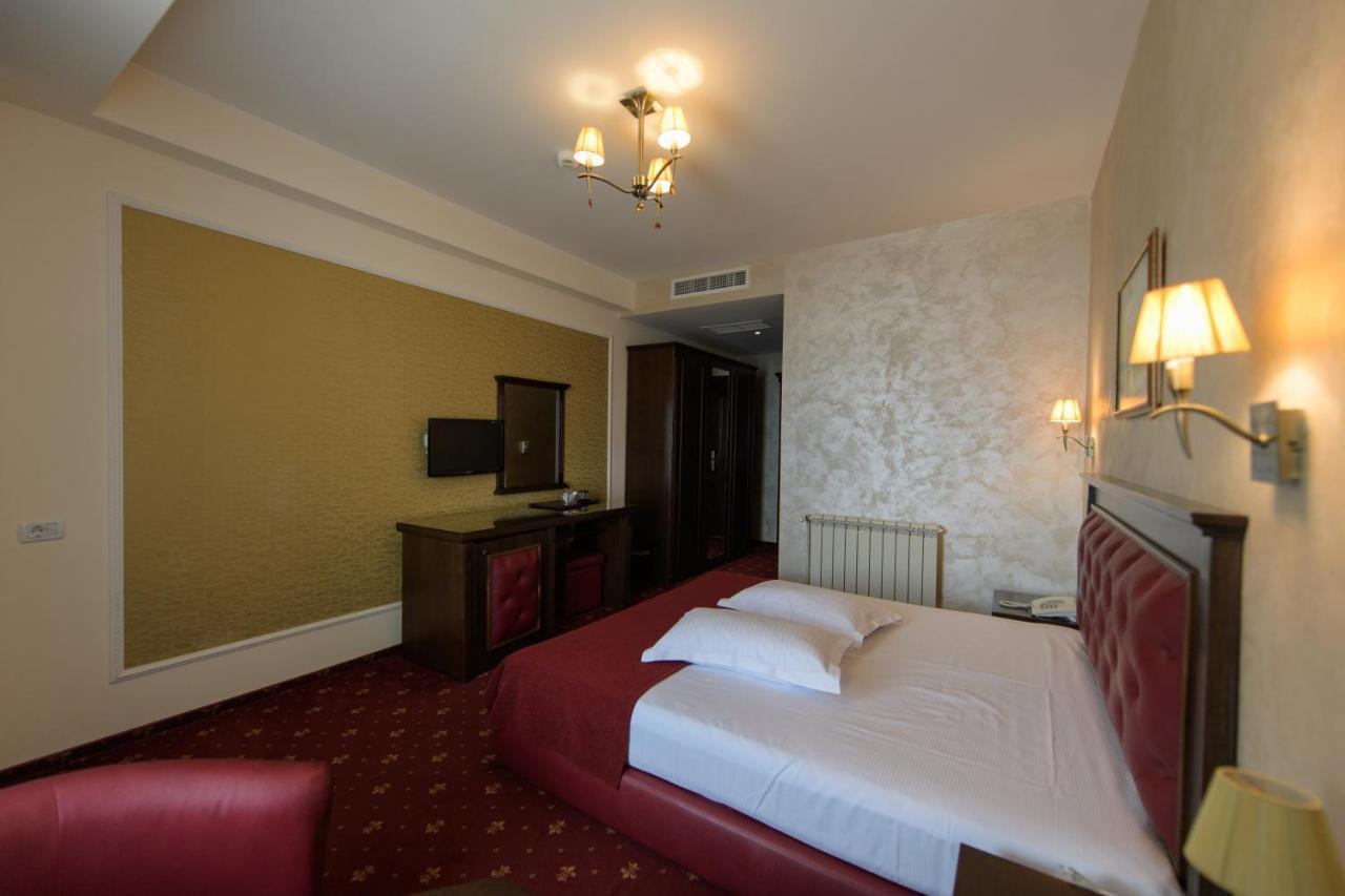 Hotel Golden Palace Mamaia Εξωτερικό φωτογραφία