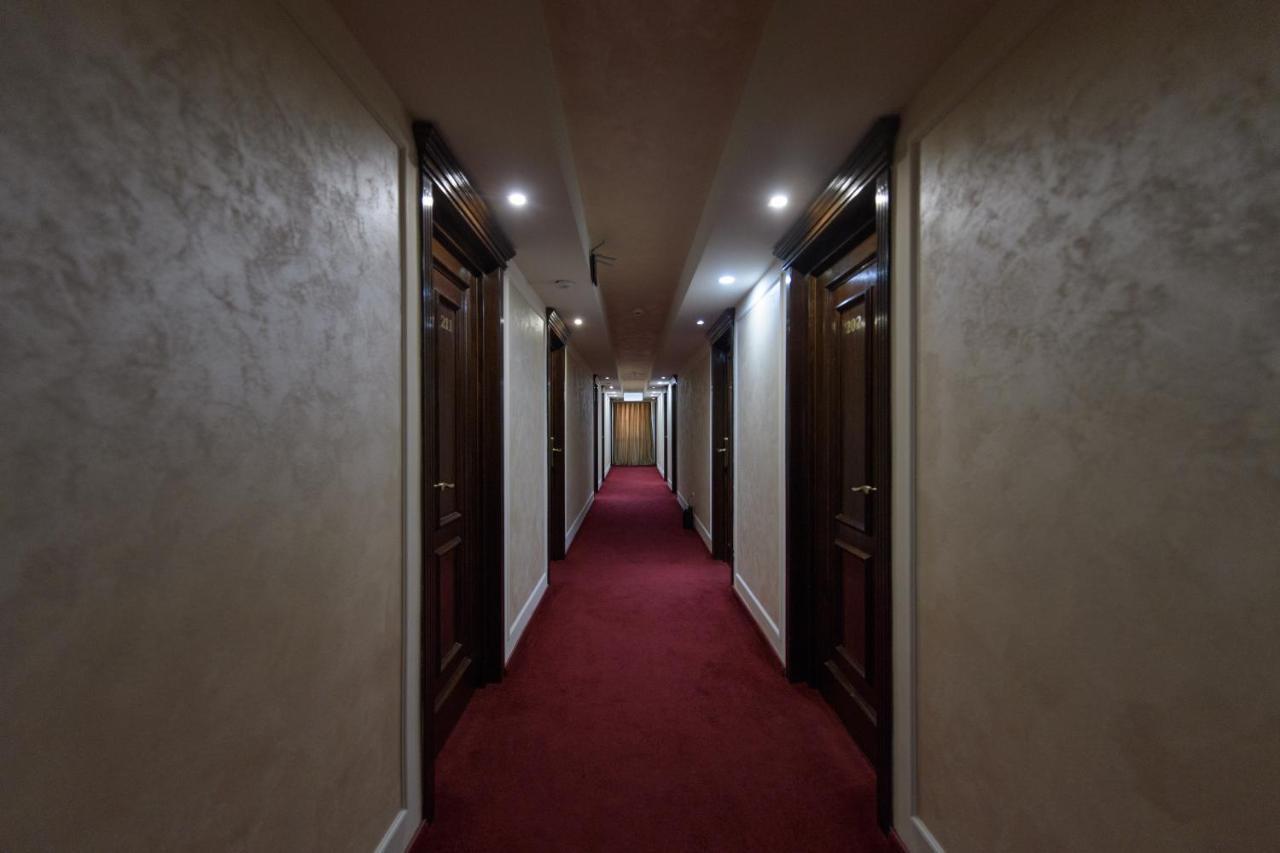 Hotel Golden Palace Mamaia Εξωτερικό φωτογραφία