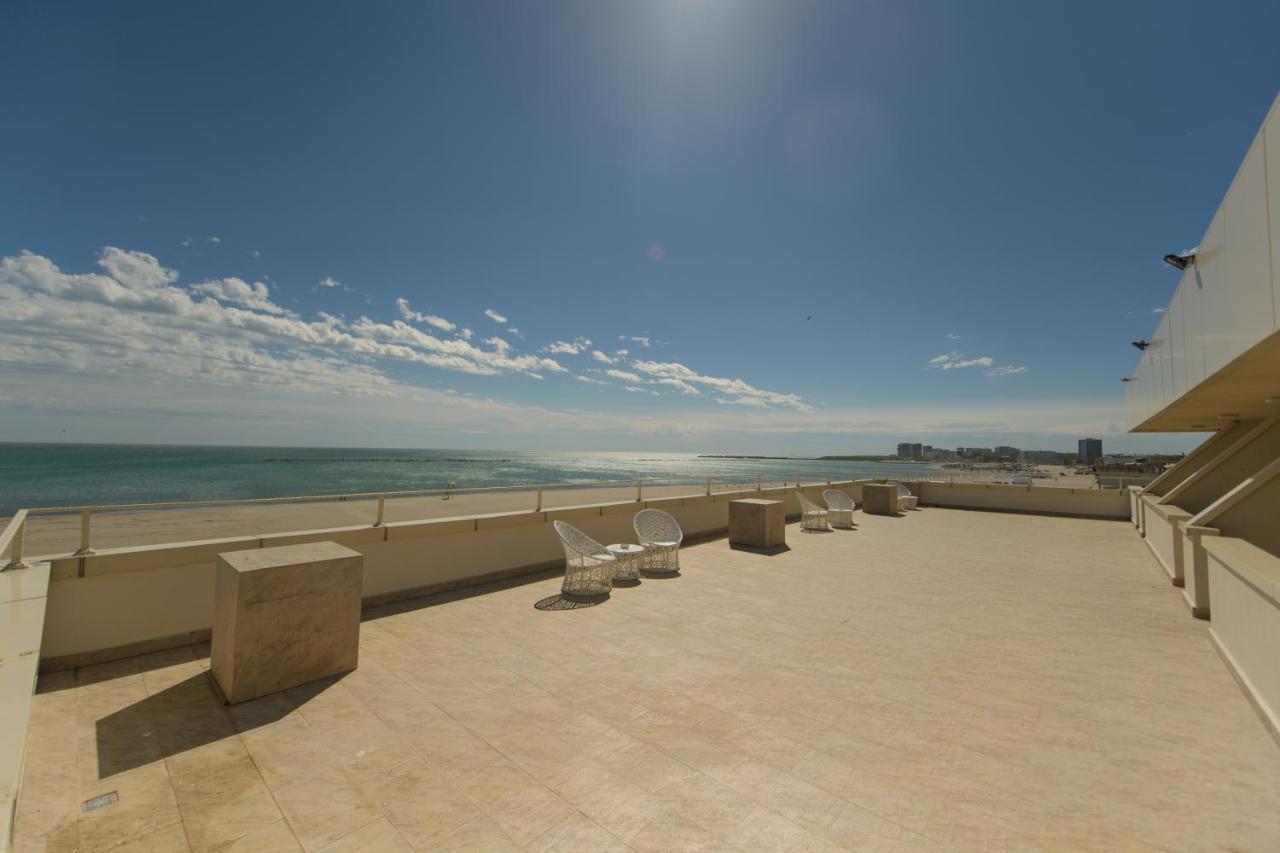Hotel Golden Palace Mamaia Εξωτερικό φωτογραφία